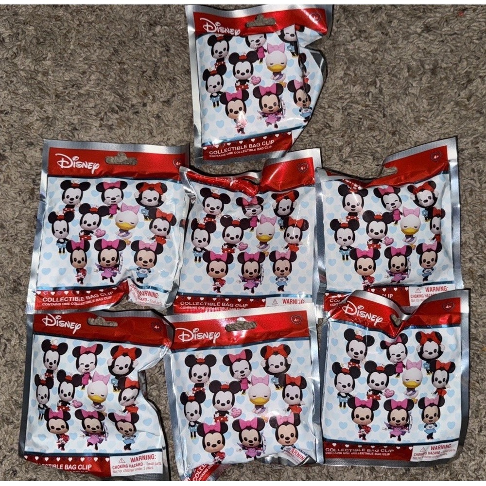 2025 Valentine's Day Squad 7 BlindBags Collectible Bag Clip Disney Minnie‎ Mouse